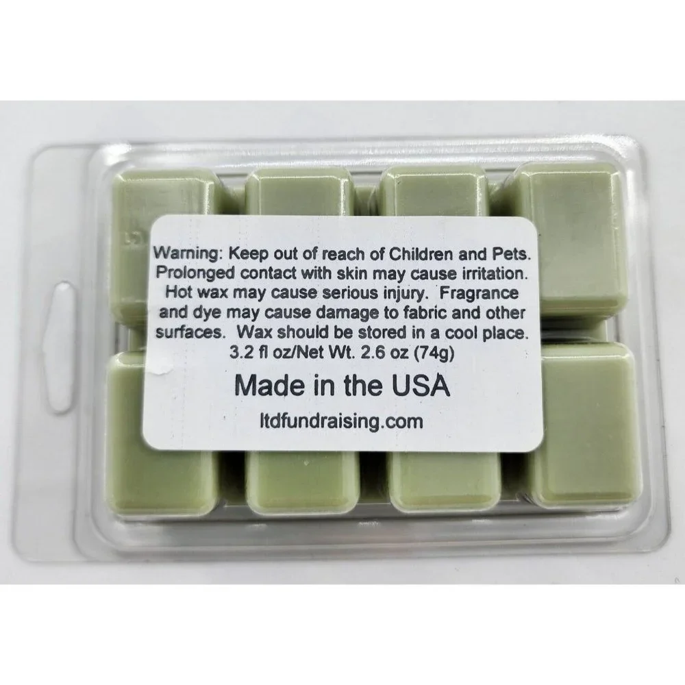 NIB Lot of La-Tee-Da Candles‎ (2) and Wax Melts (6)-Eucalyptus, Holiday Scents
